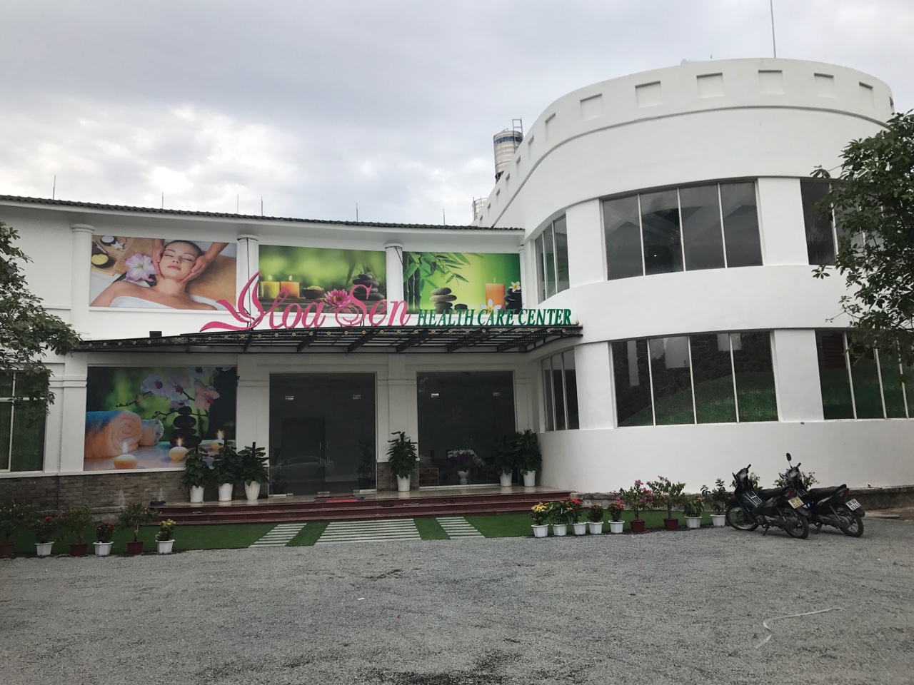 công trình phòng xông hơi, bồn tắm gỗ tại Hoa Sen, Vĩnh Phúc.